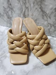 【新品】ボリューム編み込みサンダル