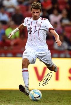 ドイツ代表　トーマス・ミュラー バイエルンミュンフェン　 直筆サイン入りフォト Amazon.co.jp: 49枚 auto topps soccer トーマスミュラー Thomas