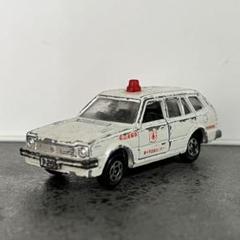 Tomica  血液センター　救急センターの車　昭和レトロ　ミニカー Tomica 血液センター救急センターの車昭和レトロミニカー