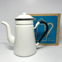 アンティーク　ポット　福印 貝装飾ポットのバチェラーティー3点セット(1916年) - Burghley
