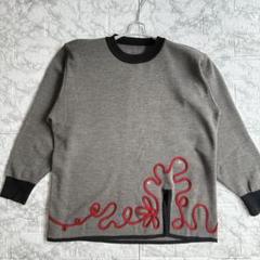 美品 刺繍ニット ニット 刺繍 マルチカラー 赤 グレー 薄手