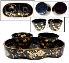江戸時代 木製金蒔絵唐草文地 お盆　漆器　お盆のみ金額　お客様希望WWWT114 江戸時代 木製金蒔絵唐草文地 お盆 漆器 お盆のみ金額 お客様