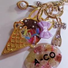 しょこたん様♡うさぎちゃんアイスのキーホルダー♡レジンアクセサリー