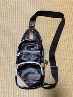 Volutita ブラウン スリングバッグ