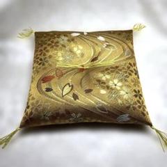金色 流水桜模様 座布団 17cm 置物用