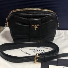PRADA ブラックレザー リボン ショルダーバッグ