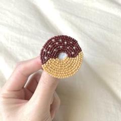 【ハンドメイド】　ビーズ刺繍　ドーナツ❤︎ビーズ刺繍ブローチ