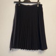 BCBG MAXAZRIA ダークグレー プリーツスカート ひざ丈