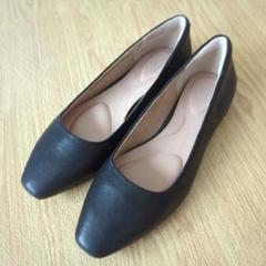 美品⭐︎ROCKPORT パンプス　レザー　黒　ブラック　22.5㎝ 2025年最新】ロックポート 22.5の人気アイテム - メルカリ