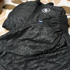 FILA ブラック迷彩柄 ジップアップのサムネイル