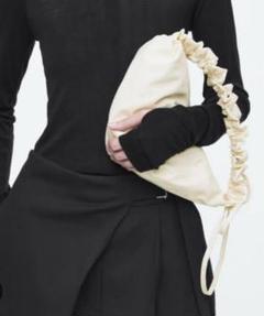 新品 COS フリルショルダーバッグ RUFFLE SHOULDER BAG