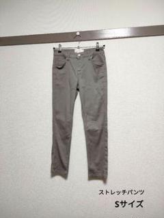 美品ストレッチパンツ　ストレートグレージュカラー　人気カラーカジュアルコーデSのサムネイル