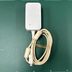 ACアダプタ 05 docomo 純正　充電器