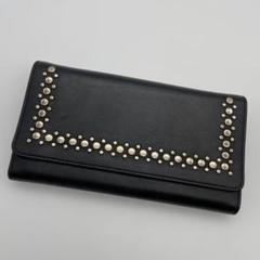 ☆新品同様☆MaxMara☆マックスマーラ☆長財布☆本革☆スタッズ