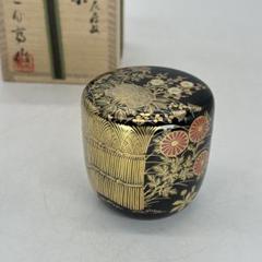 四季草花蒔絵 黒中棗 陽高 棗 茶道具 共箱 鷺草蒔絵中棗 (共箱)井筒寛斎 - 茶道具販売 栗林園