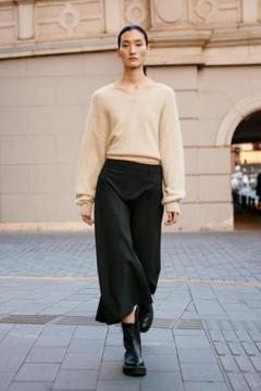 ZARA アシンメトリー フリンジ ウールケープMサイズ アシンメトリー フリンジ ウールケープ - ミディアムキャメル