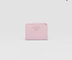 PRADA サフィアーノトライアングル【新品未使用】