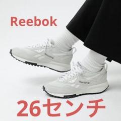 Reebok クラシックスニーカー　レトロ　ワントーン　大人な足元　ミニマル