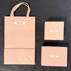 miu miuショッパー 紙袋 6枚 ハンガー2本セット MIU MIU - 【大サイズ】miumiuショッパー ミュウミュウ紙袋 40