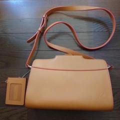 【美品】キタムラ レザー ショルダーバッグ