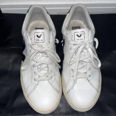 VEJA×ホワイトスニーカー
