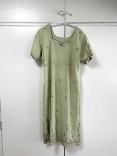 刺繍　花柄　グリーン　薄緑　半袖ワンピース　レース　ヨーロッパ　古着　ビンテージ