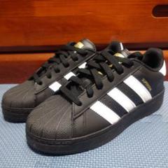 adidas スーパースターXLG