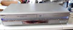 ビクターVHS-DVDダビング機能付レコーダー