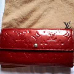 ルイヴィトン ヴェルニ 長財布