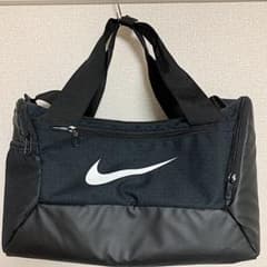 ナイキ ブラジリア ダッフルバッグの中古 未使用品を探そう メルカリ
