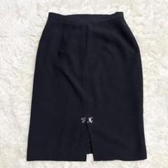 美品 伊太利屋 通勤着 9号 後ろ裾 ラインストーンロゴ スカート 黒 オフィス