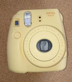 中古品　FUJIFILM　instax mini 8　イエロー　本体のみのサムネイル