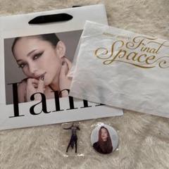 新品　安室奈美恵ライブグッズ＋生写真＋dカードセット　安室ちゃん 25周年沖縄ライブのグッズが解禁された〜ヽ(￣▽￣)ノ - Twitter