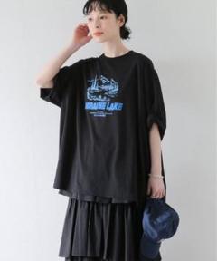 美品 TICCA MORAINEスクエアTシャツ 黒 ティッカ フリーサイズのサムネイル