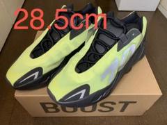 28.5cm YEEZY BOOST 700 MNVN PHOSPHOR