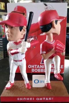 【新品・未開封】ダブル　ボブルヘッド　MLB 大谷 翔平　二刀流　人形　ローチケ 新品・未開封】ダブルボブルヘッドMLB 大谷 翔平二刀流人形ローチケ