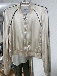 ZARA タグ付きサテンカーゴ ブラウス ジャケット｜Yahoo!フリマ
