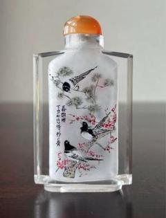 ◆アンティーク   鼻煙壺 猫 花 蝶  中国 乾隆年製 粉彩 乳白ガラス Amazon.co.jp: 中国アンティーク 鼻煙壺(びえんこ)香水瓶 内絵