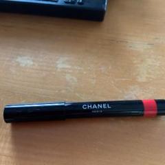 シャネル le Rouge crayon de Couleur no.5