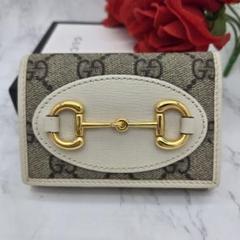【未使用に近い】 GUCCI グッチ 折り財布 財布 ホースビット ホワイト