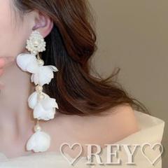 ブライダルピアス 花 フラワーピアス ロングピアス 白 パール