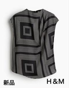 ★新品★ 人気ブランド！Ｈ＆Ｍ　ノースリーブドレープブラウスのサムネイル