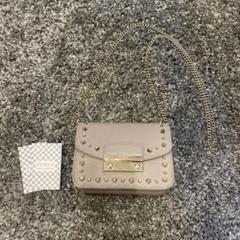 FURLA スタッズショルダーバッグ ベージュ