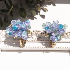 天然石の紫陽花ピアス　♯タンザナイト♯アパタイト♯ブルーアパタイトのサムネイル