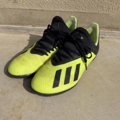adidas トレーニングシューズ　23cm