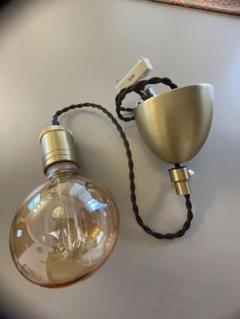 美品　ゴールドペンダントライト ニトリペンダントソケットE26