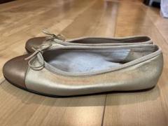 2025年最新】CHANEL カラー：ゴールド系 フラットシューズ