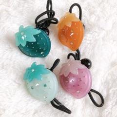 新品　いちご　キラキラ　ヘアゴム　髪留め　ヘアアクセサリー　ハワイ　キッズ