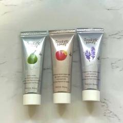 【新品未使用】ベキュアハニー 蜜蜂の森のハンドクリームギフト　3本セットのサムネイル