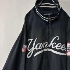ニューヨークヤンキース 厚手 ナイロンジャケット ビッグロゴ アウター 90’s 古着 90s MLB New York Yankees ヤンキース ナイロン ジャケット